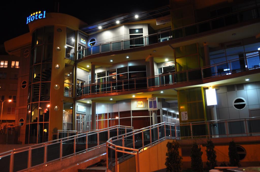 Hotel Fortuna Banja Luka Exterior photo